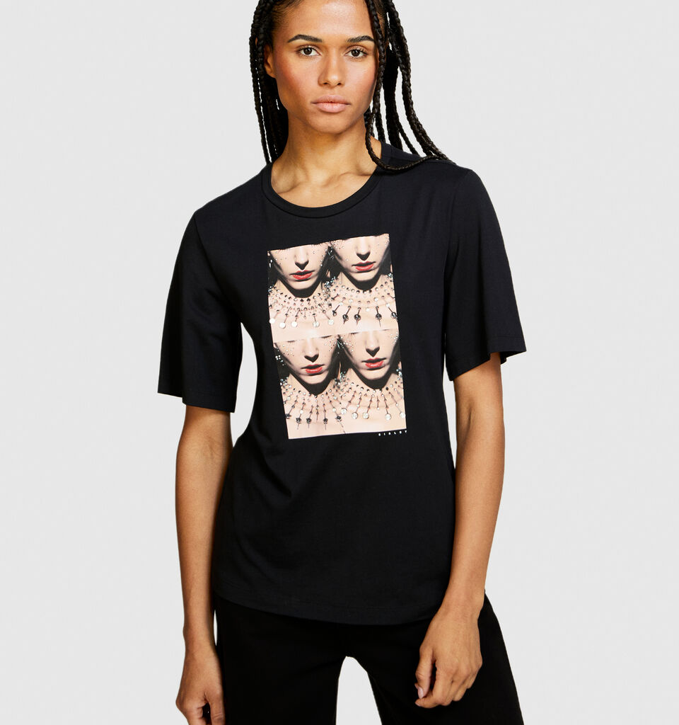 T-shirt with print and studs - women's short sleeve t-shirts - Black | Sisley image number 4